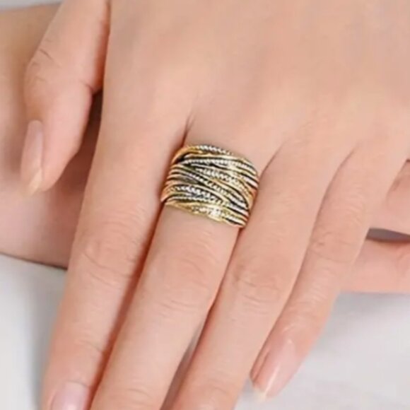 Two Tone Intertwined Crossover Statement Ring Chunky Band for Women - Picture 2 of 3